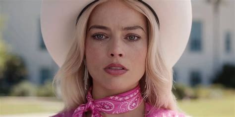 margot robbie vagina|‘The Whole Point Is That She’s Going To Come Out